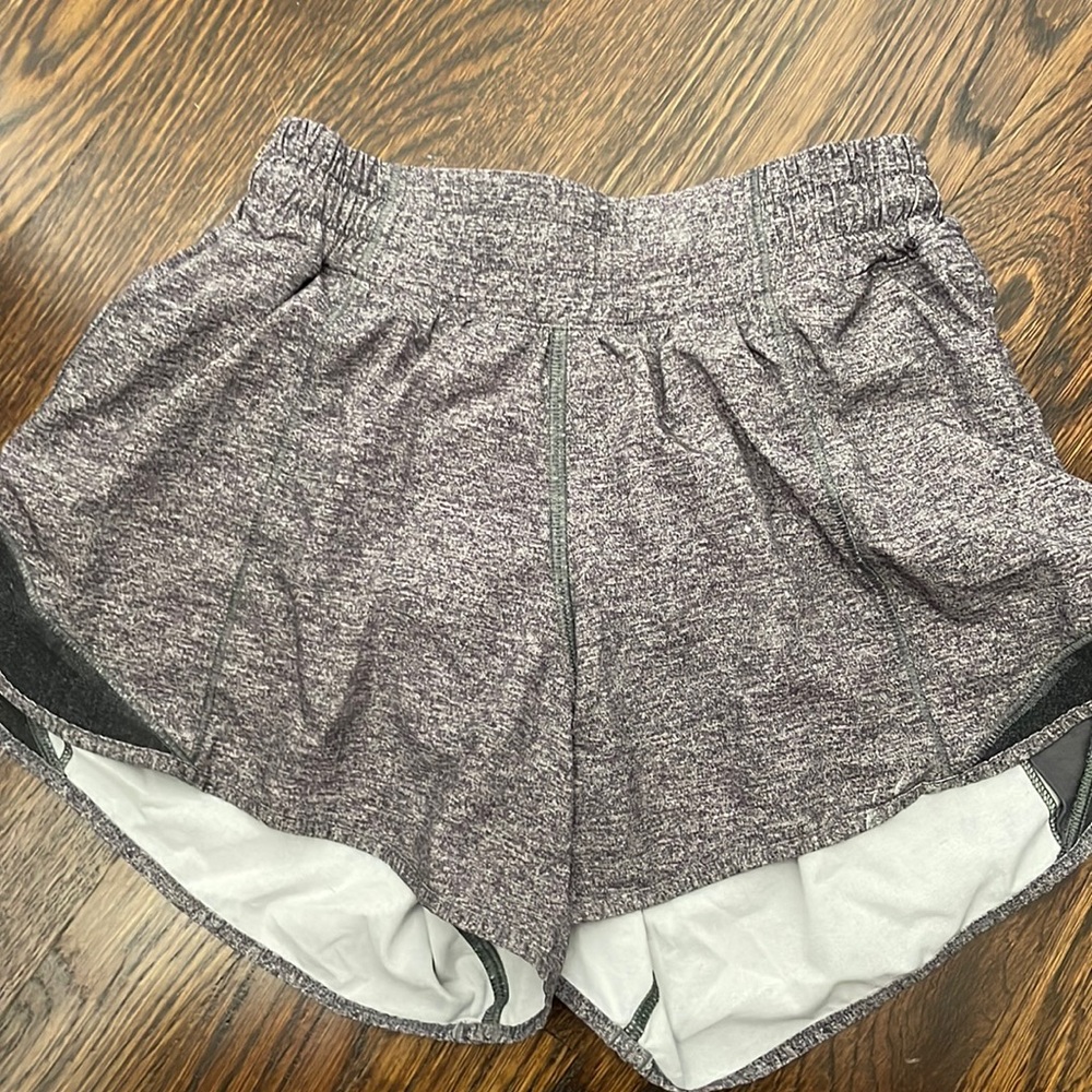 Lululemon hotty hot gym shorts - heathered grey
